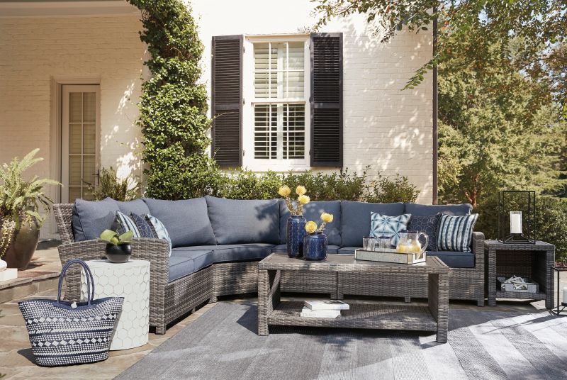 Outdoor furniture with UV-resistant and weather-resistant properties