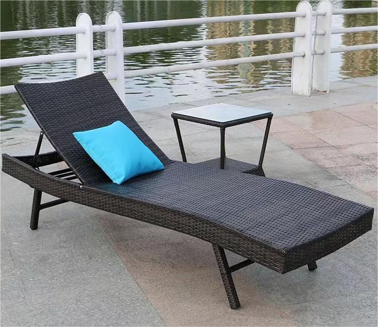 outdoor resin wicker lounge