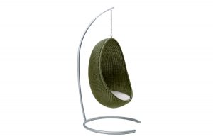 Wicker hanging egg chair